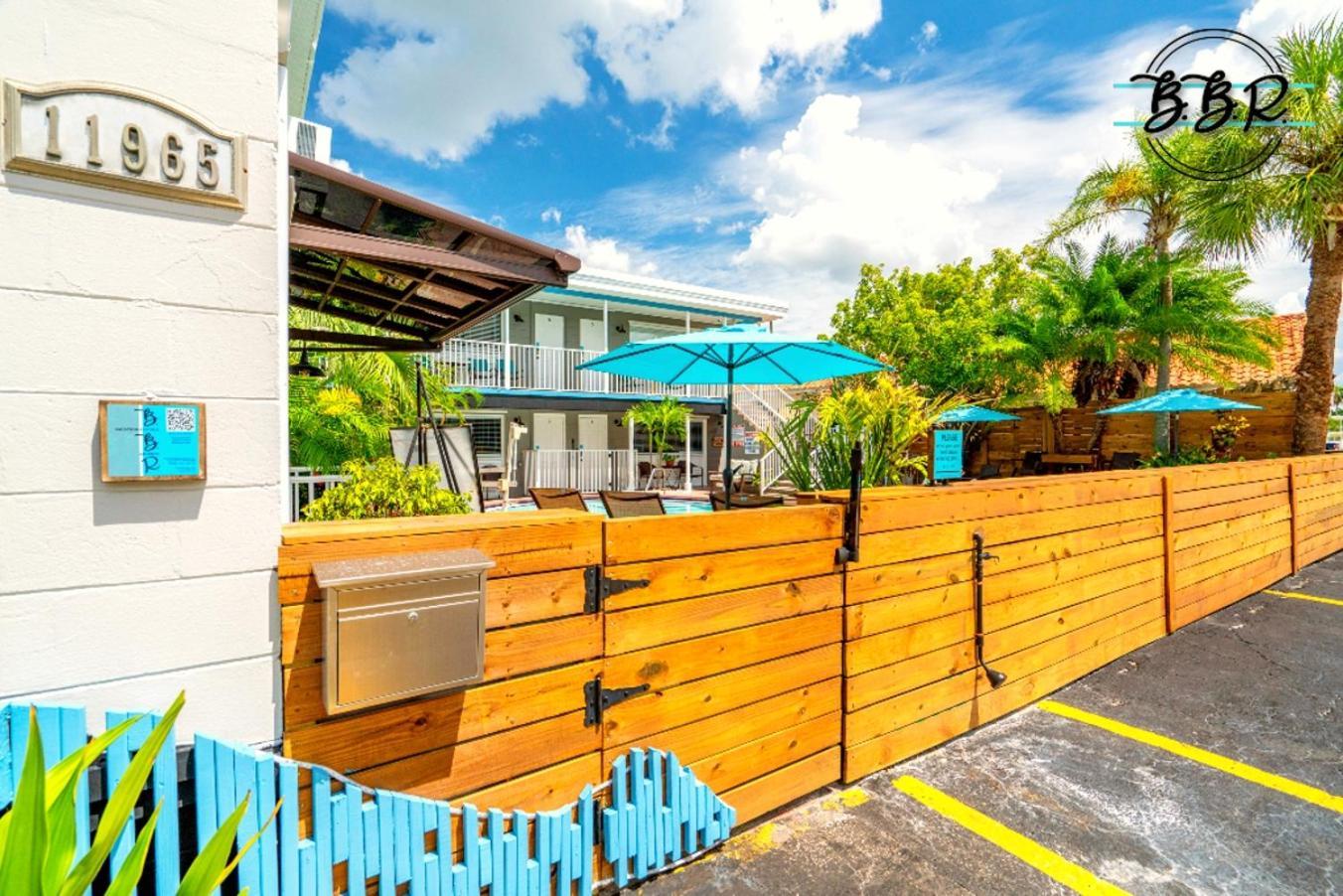 Boutique Beach Retreat St. Pete Beach Ngoại thất bức ảnh